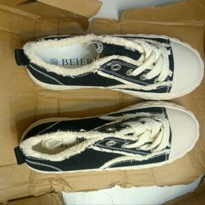 Beier Freyed Canvas Women's Sneakers New In Box